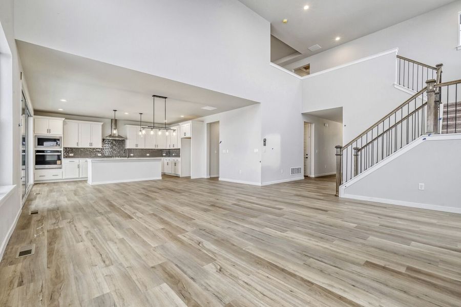 8335 Jesse - Living Area