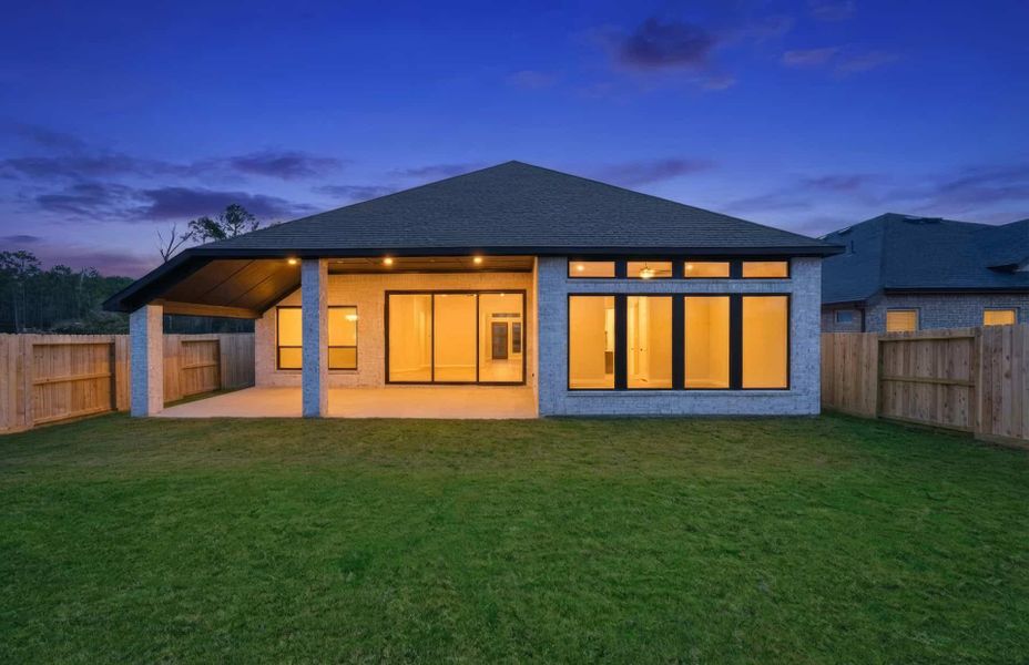 Exterior details and patio area of a home in The Highlands 55′, Porter (Image 27).
