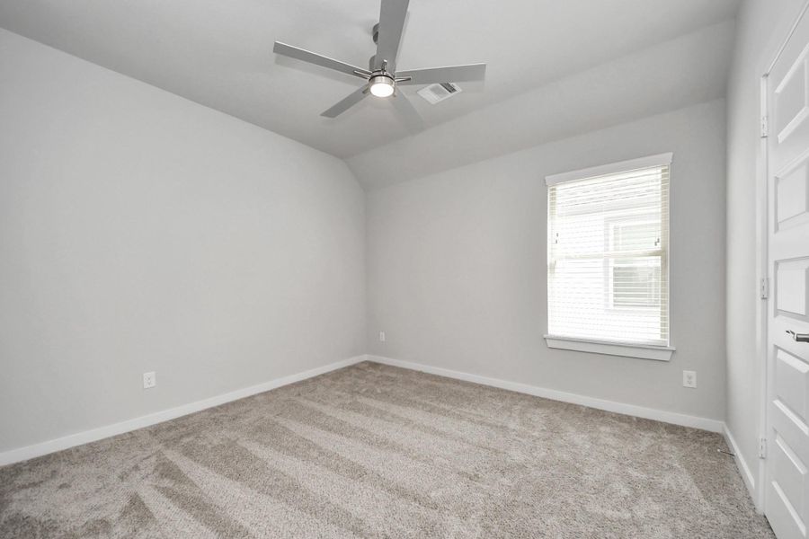 Spacious, unfurnished interior of a new home in Sunterra, Katy (Image 24). Spacious, unfurnished interior of a new home in Sunterra, Katy (Image 24).