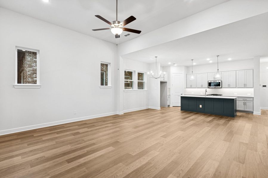 Spacious, unfurnished interior of a new home in Grange 45' Homesites, Katy (Image 15). Spacious, unfurnished interior of a new home in Grange 45' Homesites, Katy (Image 15).