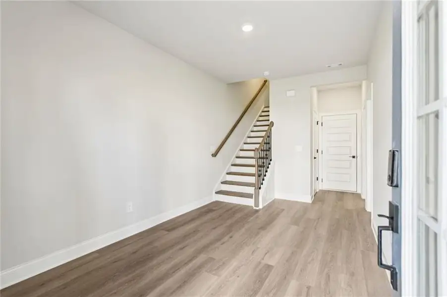 Spacious, unfurnished interior of a new home in , Lawrenceville (Image 38).