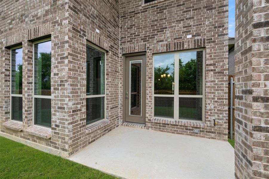 8413 Lavon- Patio-1 8413 Lavon- Patio-1