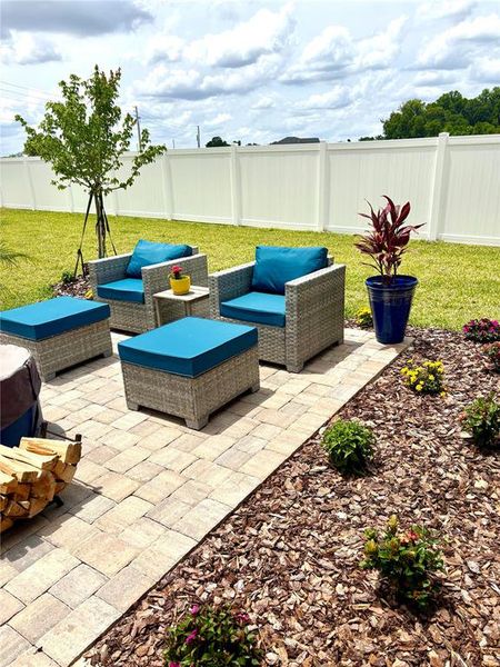 Exterior details and patio area of a home in , Ocala (Image 44).