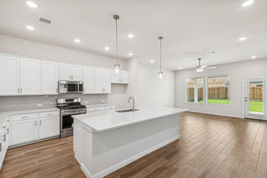 Furnished interior view inside a new home in Jordan Ranch 45' Homesites, Fulshear (Image 9). Furnished interior view inside a new home in Jordan Ranch 45' Homesites, Fulshear (Image 9).