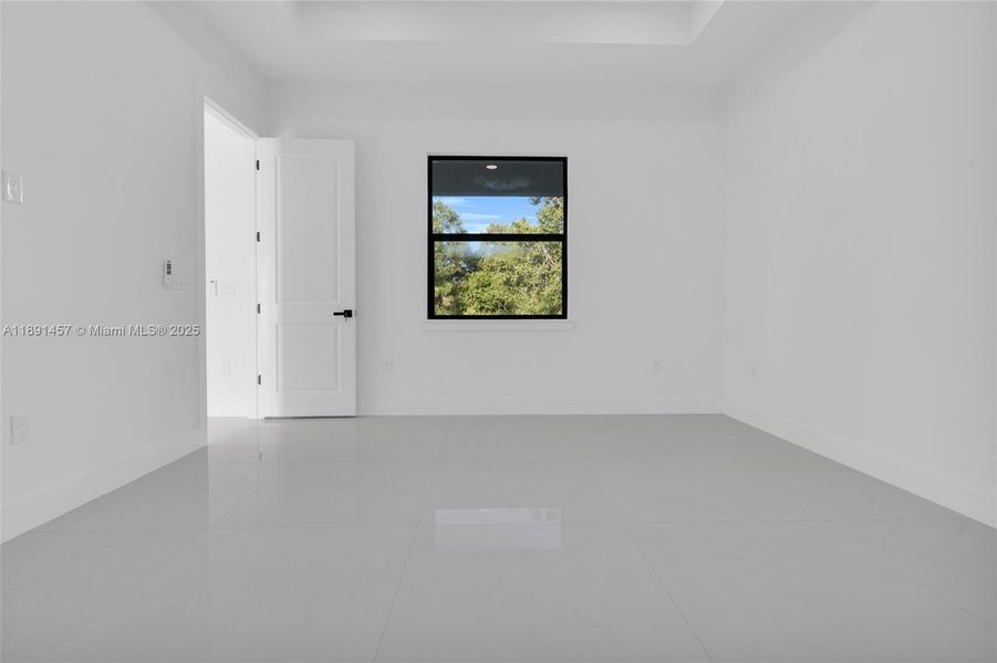 Spacious, unfurnished interior of a new home in , Lehigh Acres (Image 27). Spacious, unfurnished interior of a new home in , Lehigh Acres (Image 27).