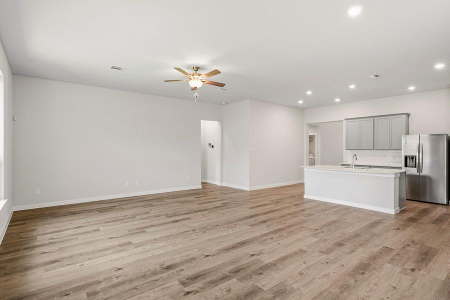 Spacious, unfurnished interior of a new home in Audubon, Magnolia (Image 20). Spacious, unfurnished interior of a new home in Audubon, Magnolia (Image 20).
