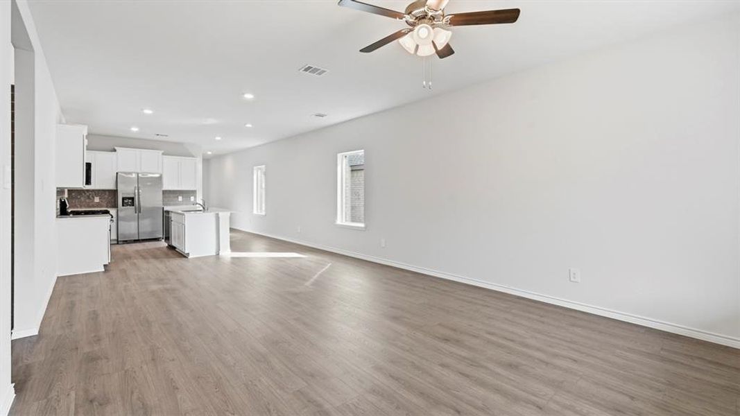 Spacious, unfurnished interior of a new home in Winchester Crossing, Princeton (Image 35). Spacious, unfurnished interior of a new home in Winchester Crossing, Princeton (Image 35).