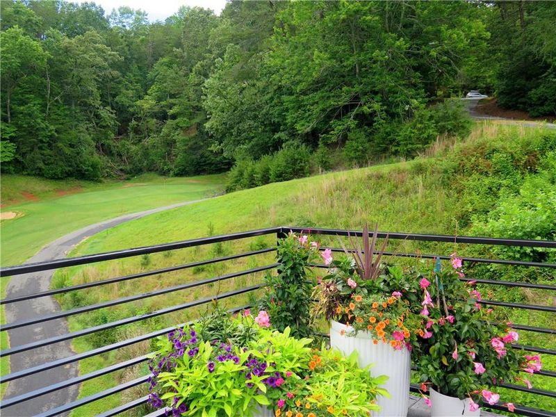 Natural landscape and outdoor views near in Helen (Image 15). Natural landscape and outdoor views near in Helen (Image 15).