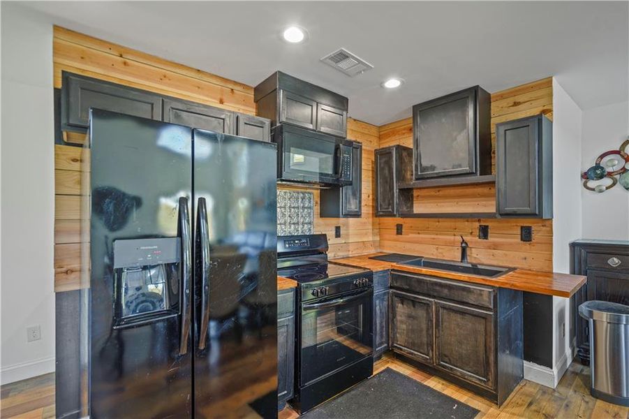 Furnished interior view inside a new home in , Jackson (Image 31).
