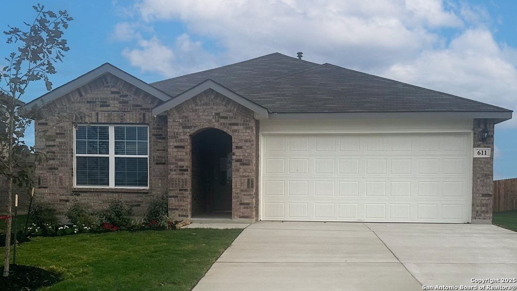 Front exterior of a new home in Steele Creek, Cibolo, TX, highlighting curb appeal (Image 2).