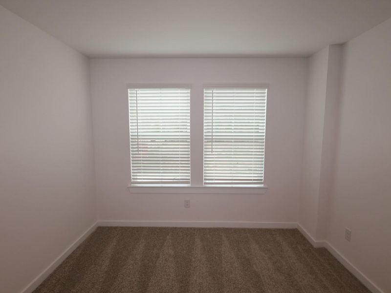 Spacious, unfurnished interior of a new home in Summerview, Fulshear (Image 27).