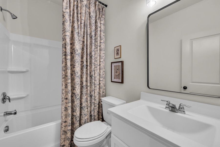 Furnished interior view inside a new home in Social Circle, Chattanooga (Image 16).