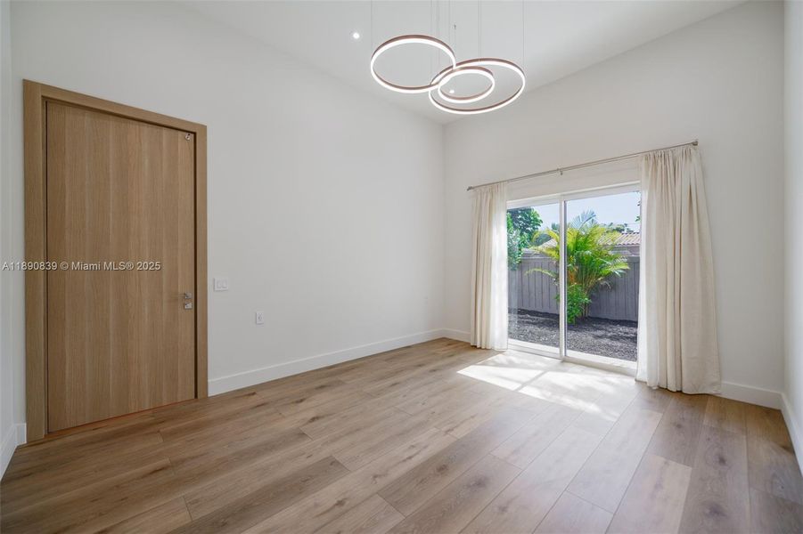 Spacious, unfurnished interior of a new home in , Hallandale Beach (Image 23).