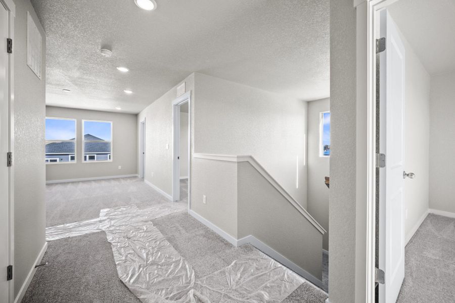 Spacious, unfurnished interior of a new home in The Glen-12, Colorado Springs (Image 20). Spacious, unfurnished interior of a new home in The Glen-12, Colorado Springs (Image 20).