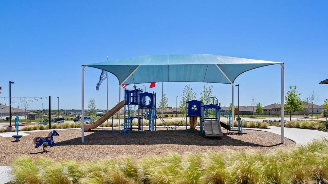 Community amenities in Carillon, Manor (Image 24).