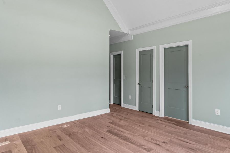 Spacious, unfurnished interior of a new home in , Orangeburg (Image 14).