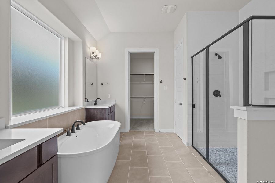 Furnished interior view inside a new home in Buffalo Crossing, Cibolo (Image 12).