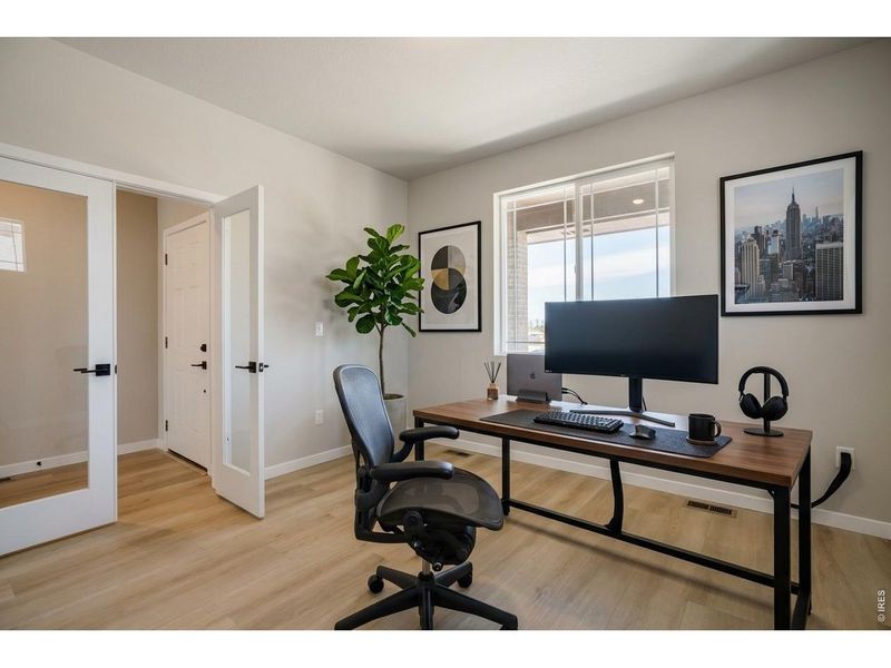 Furnished interior view inside a new home in Farmstead, Berthoud (Image 28).