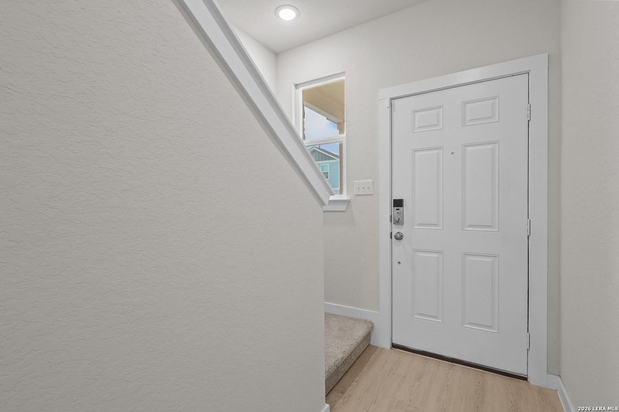 Spacious, unfurnished interior of a new home in Senna, Leon Valley (Image 18). Spacious, unfurnished interior of a new home in Senna, Leon Valley (Image 18).