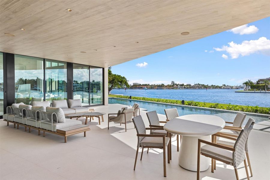 Exterior details and patio area of a home in , Fort Lauderdale (Image 26).