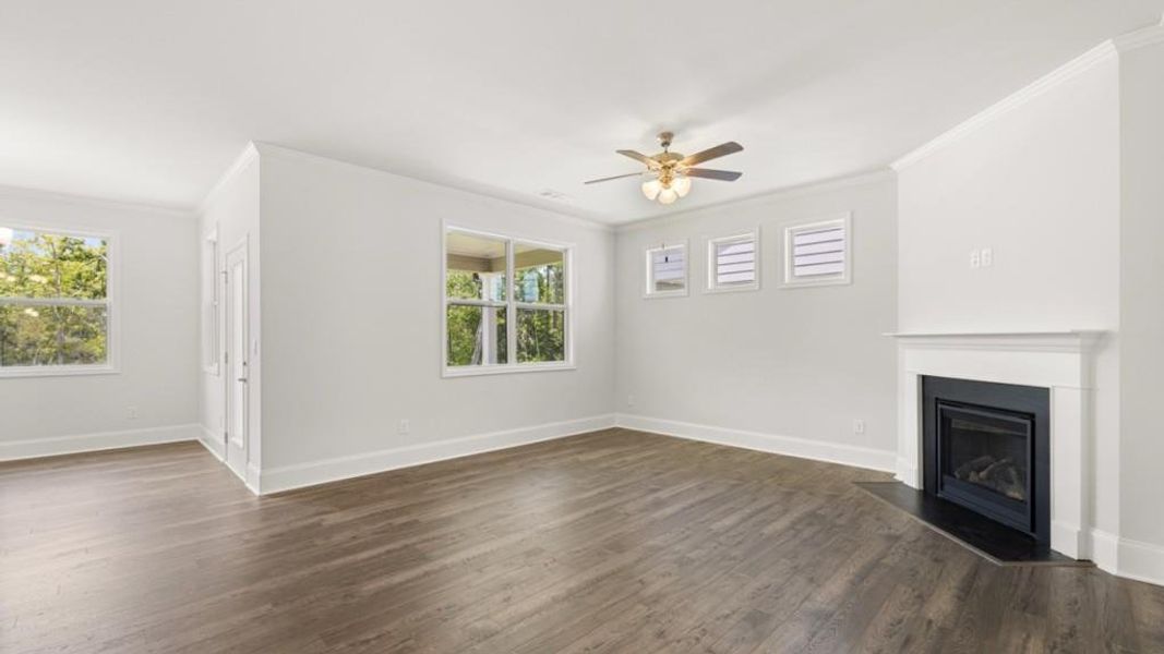 Spacious, unfurnished interior of a new home in , Dallas (Image 26).