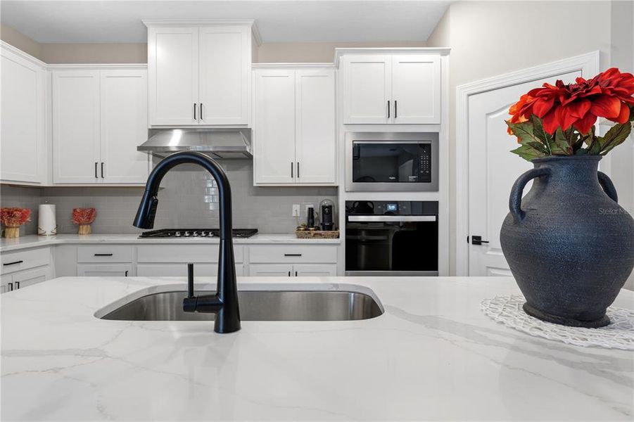 Close-up of interior finishes inside a home in Reunion Village, Kissimmee (Image 21).