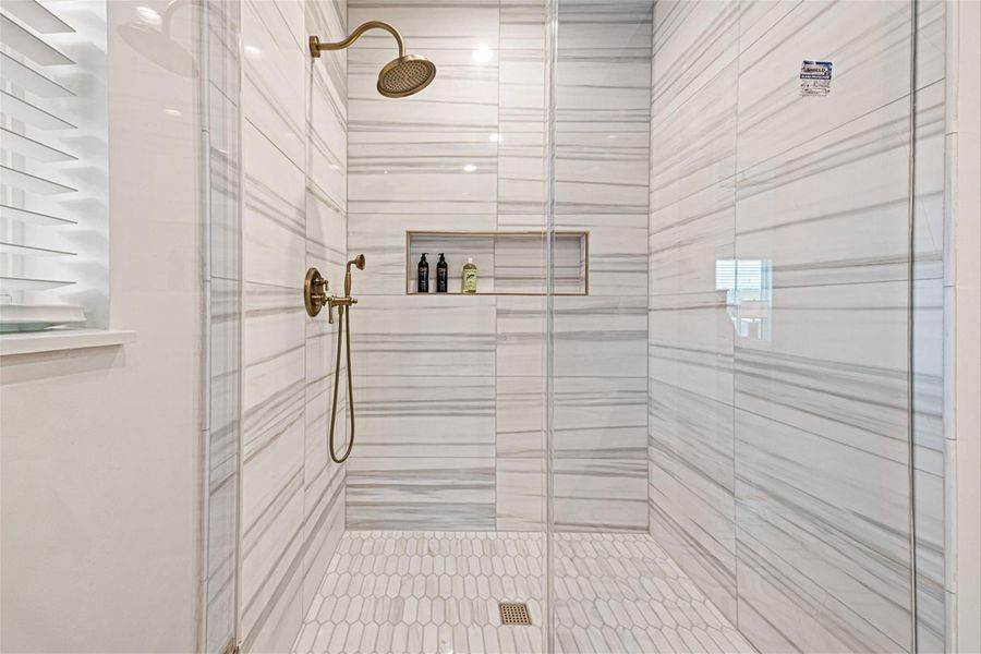 Close-up of interior finishes inside a home in , Galveston (Image 20).