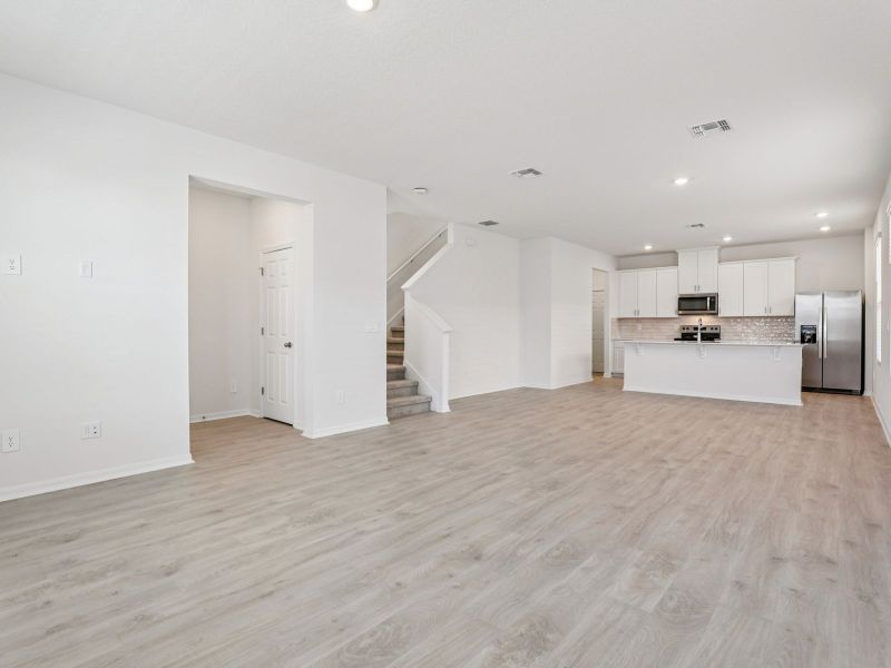 Spacious, unfurnished interior of a new home in The Meadow at Crossprairie Bungalows, St. Cloud (Image 9).