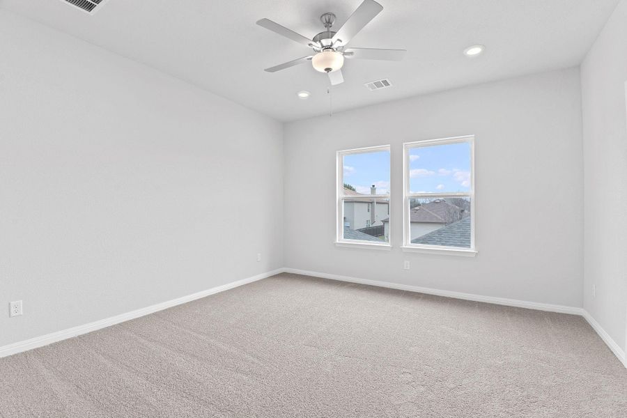 Spacious, unfurnished interior of a new home in Retreat at Hero Way, Leander (Image 25).