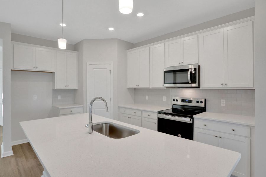 438 Givhans Loop, Hardeeville, SC.  - Slide 3