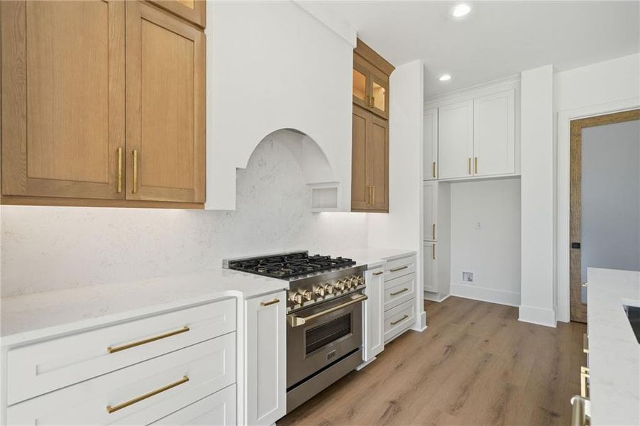 Furnished interior view inside a new home in , Canton (Image 8).
