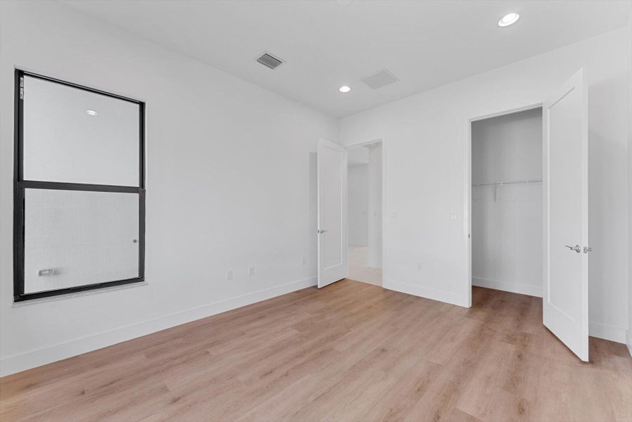 Spacious, unfurnished interior of a new home in , Boca Raton (Image 51). Spacious, unfurnished interior of a new home in , Boca Raton (Image 51).