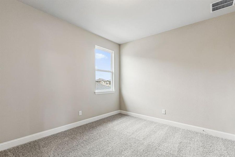 Spacious, unfurnished interior of a new home in Venetian, Weston (Image 17).