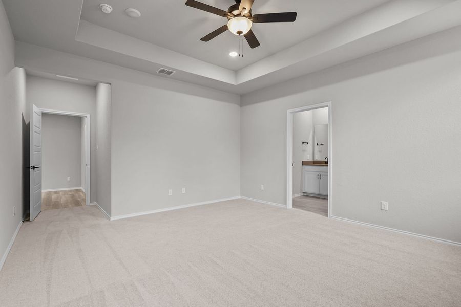 Representative unfurnished interior of a home built from the The Glenwood E by Davidson Homes LLC in Bricewood, San Antonio (Image 25).