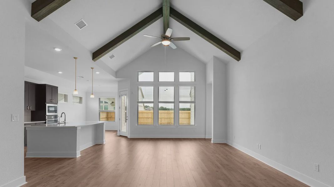 Spacious, unfurnished interior of a new home in Santa Rita Ranch, Liberty Hill (Image 13).