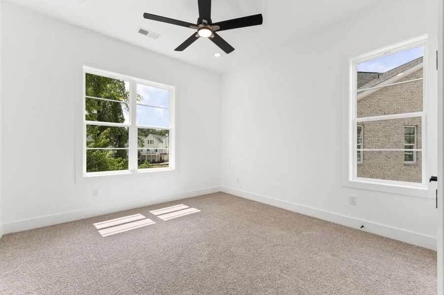 Spacious, unfurnished interior of a new home in , Roswell (Image 19).