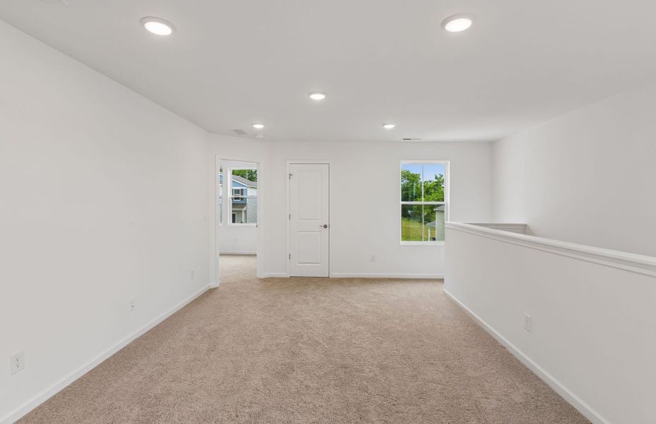 Spacious, unfurnished interior of a new home in Highlands of Carter's Station, Columbia (Image 17). Spacious, unfurnished interior of a new home in Highlands of Carter's Station, Columbia (Image 17).
