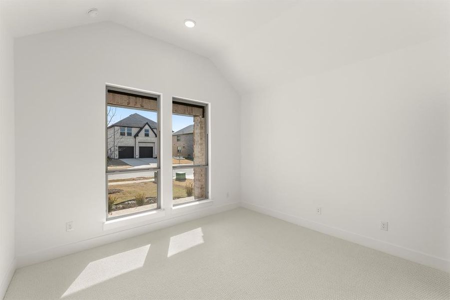 04. 1704 Canals - Bed 2