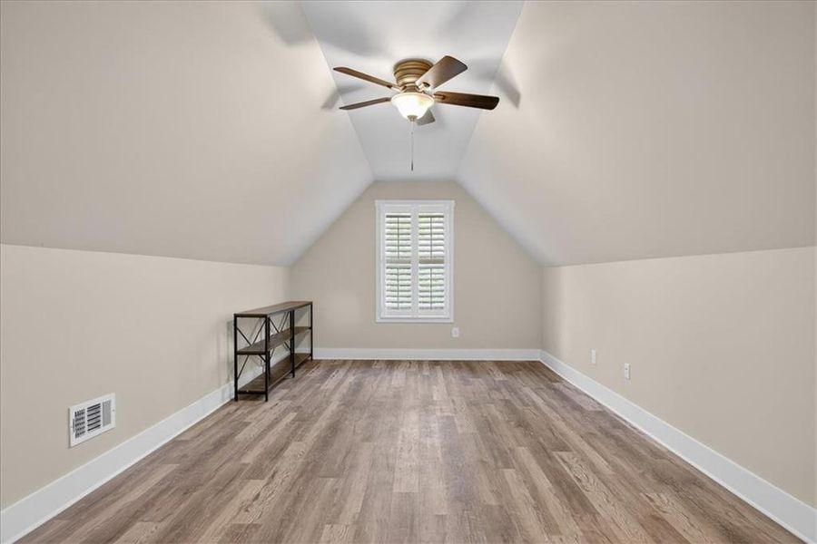 Spacious, unfurnished interior of a new home in , Talking Rock (Image 25).