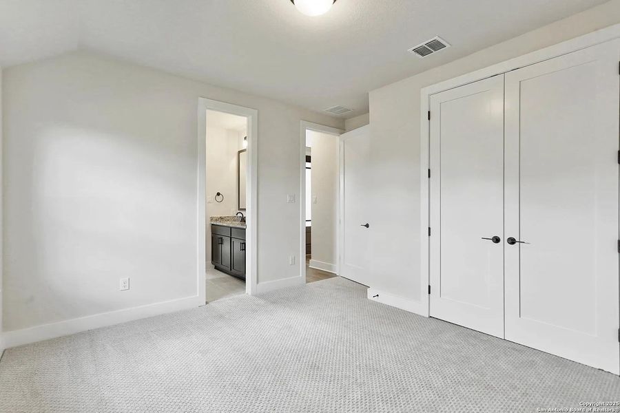 Spacious, unfurnished interior of a new home in Legacy at Lake Dunlap, New Braunfels (Image 35). Spacious, unfurnished interior of a new home in Legacy at Lake Dunlap, New Braunfels (Image 35).