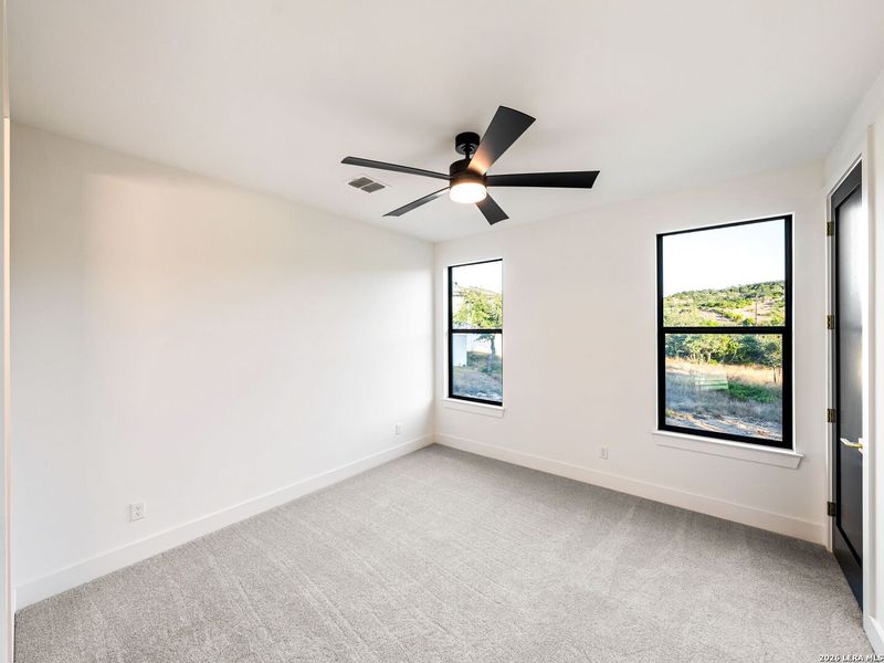Spacious, unfurnished interior of a new home in , San Antonio (Image 37).