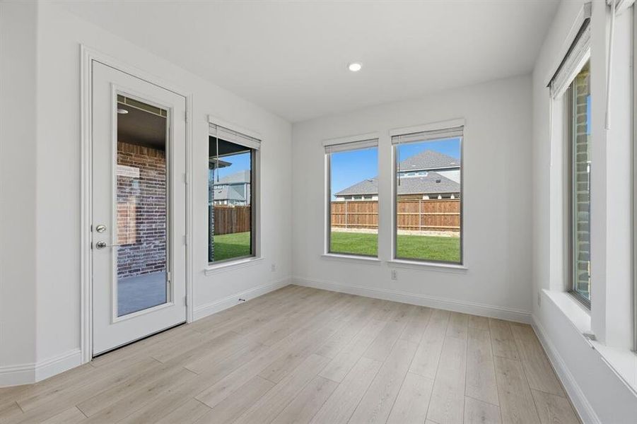 1600 Victory Terrace ~ Ready Now