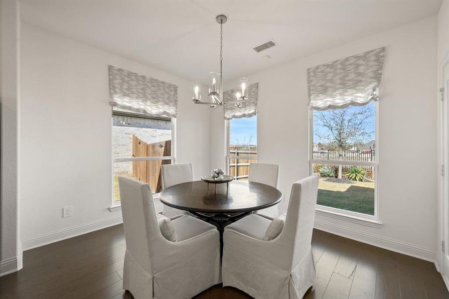 613 Majestic Oak- Breakfast-1