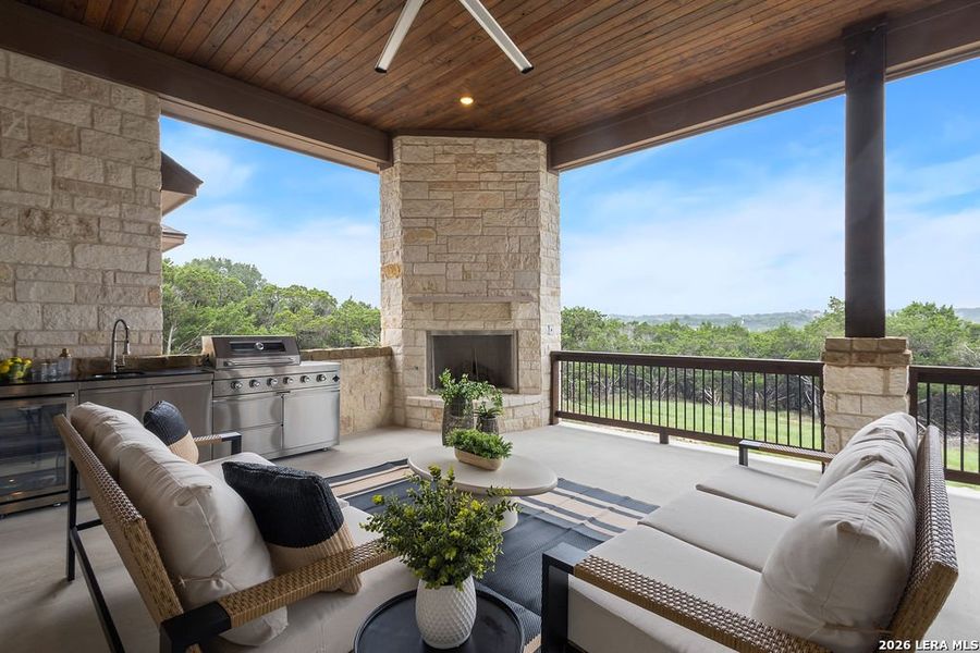 Exterior details and patio area of a home in , New Braunfels (Image 3).