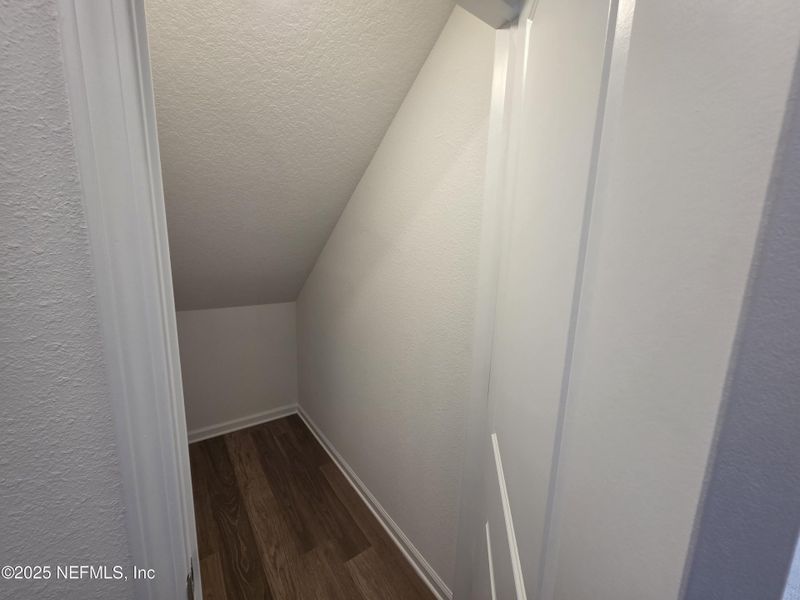 Spacious, unfurnished interior of a new home in Hyland Trail, Green Cove Springs (Image 65).