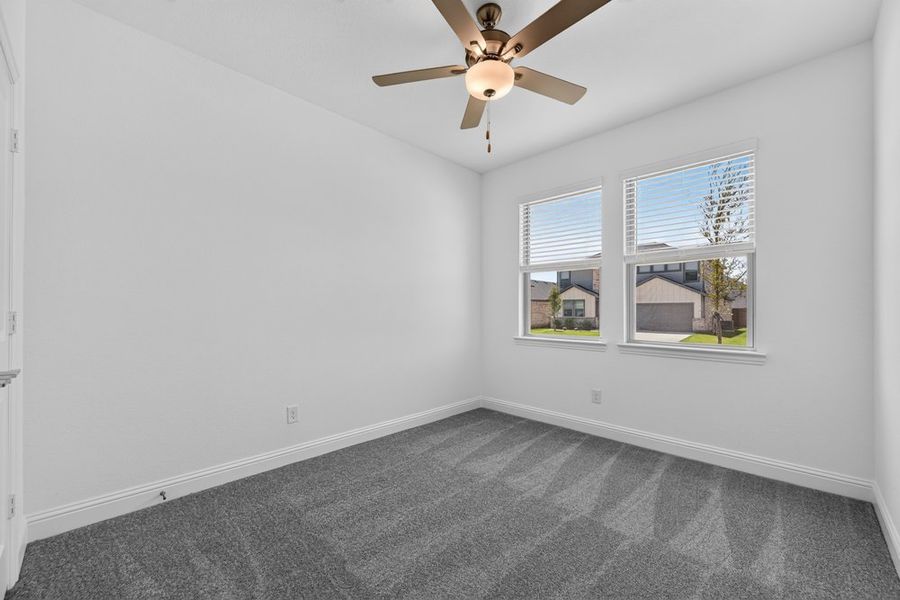 Spacious, unfurnished interior of a new home in Madero 50s, Fort Worth (Image 19).