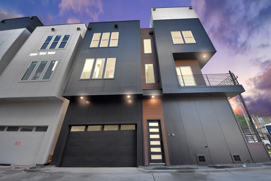 Welcome to 1601 W 25th Street!