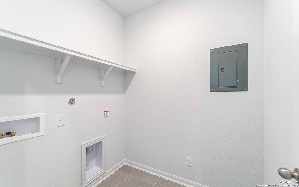 Image 15 of a home in Red Hawk Landing.