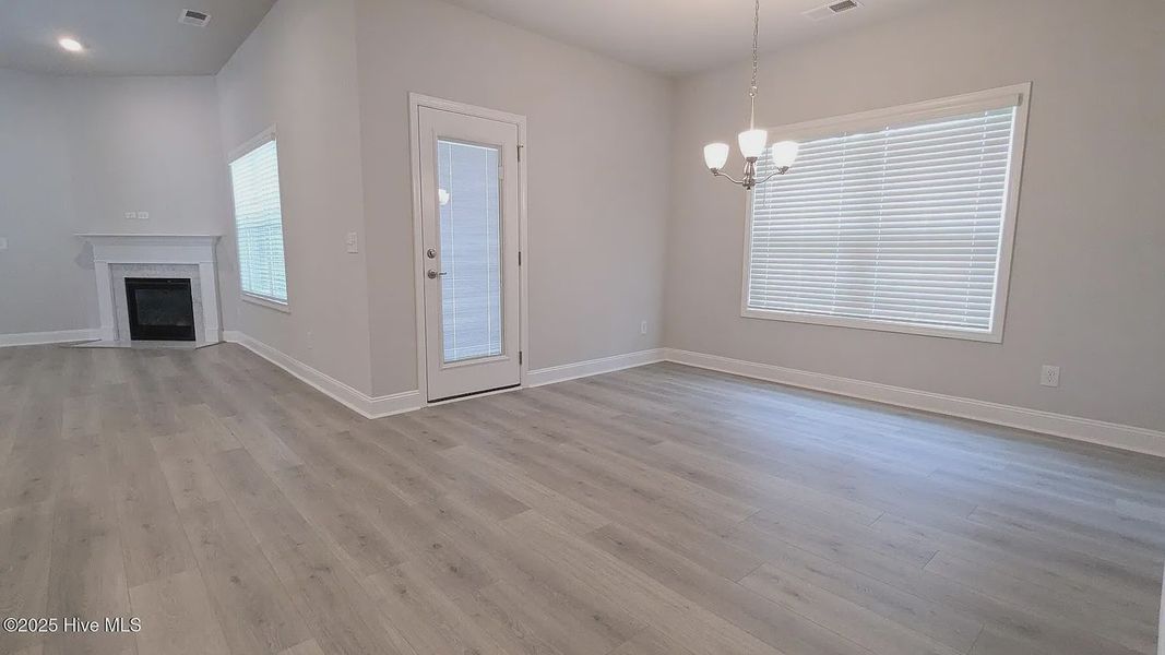 Spacious, unfurnished interior of a new home in Harvest Creek, Nashville (Image 14).