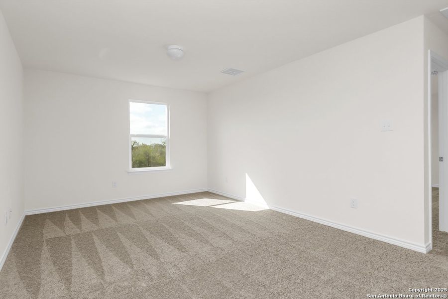 Spacious, unfurnished interior of a new home in Southton Cove, Elmendorf (Image 12).